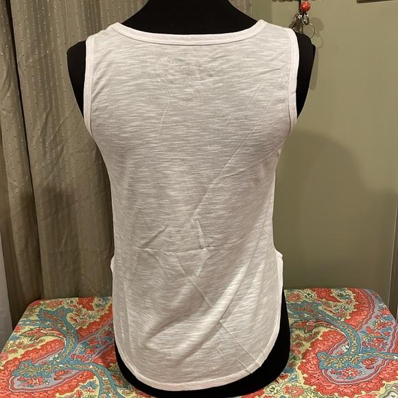 Rosie Harlow Free Hugs Tank Top - Picture 4 of 8